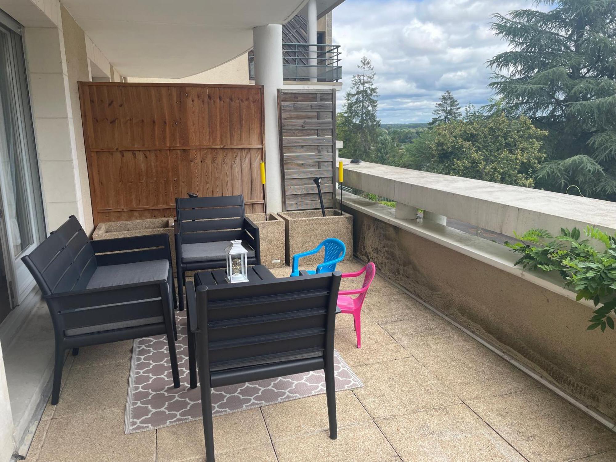 Appartement Avec Parking & Linge Inclus & Local Velos Blois Dış mekan fotoğraf