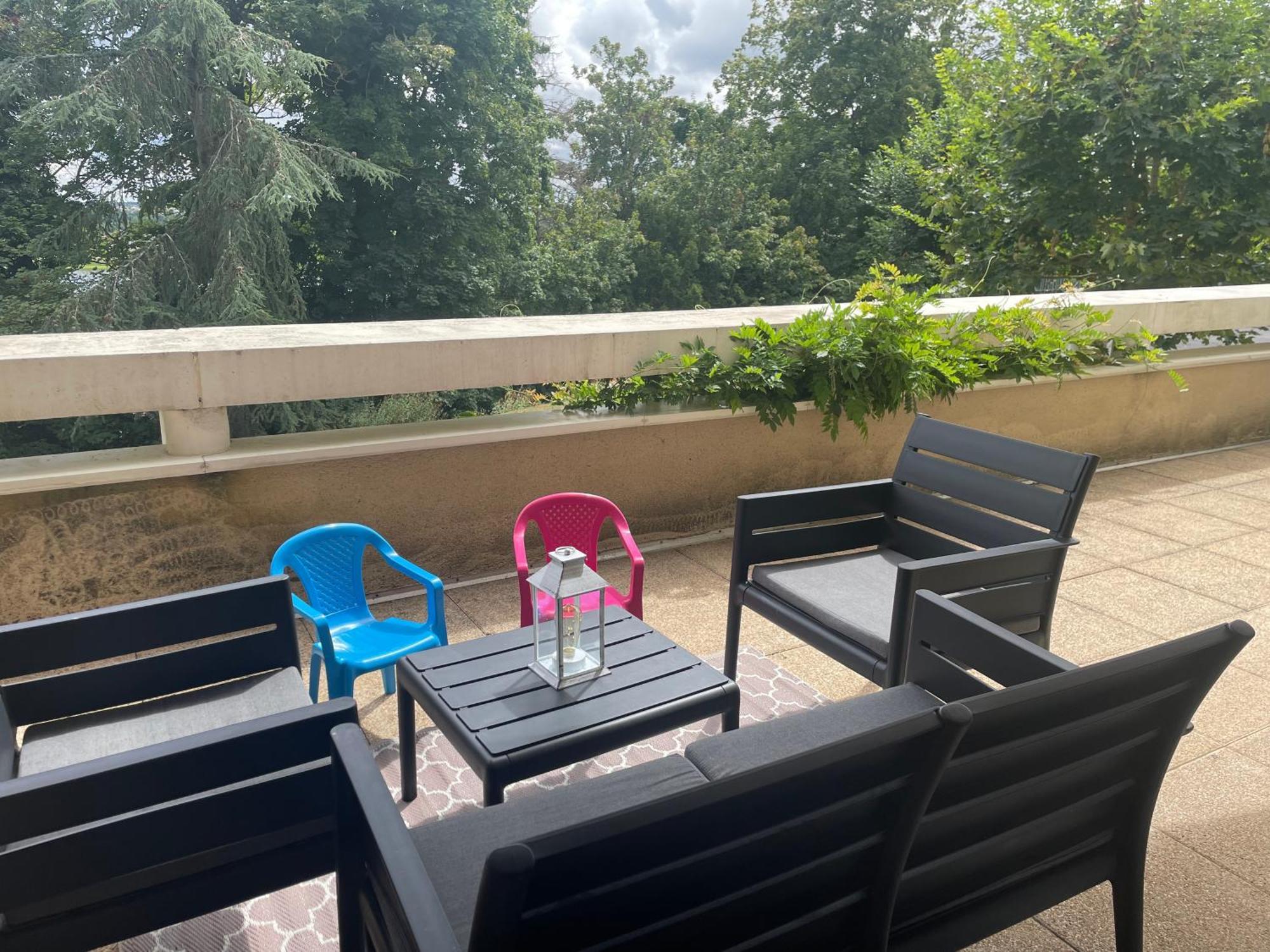 Appartement Avec Parking & Linge Inclus & Local Velos Blois Dış mekan fotoğraf