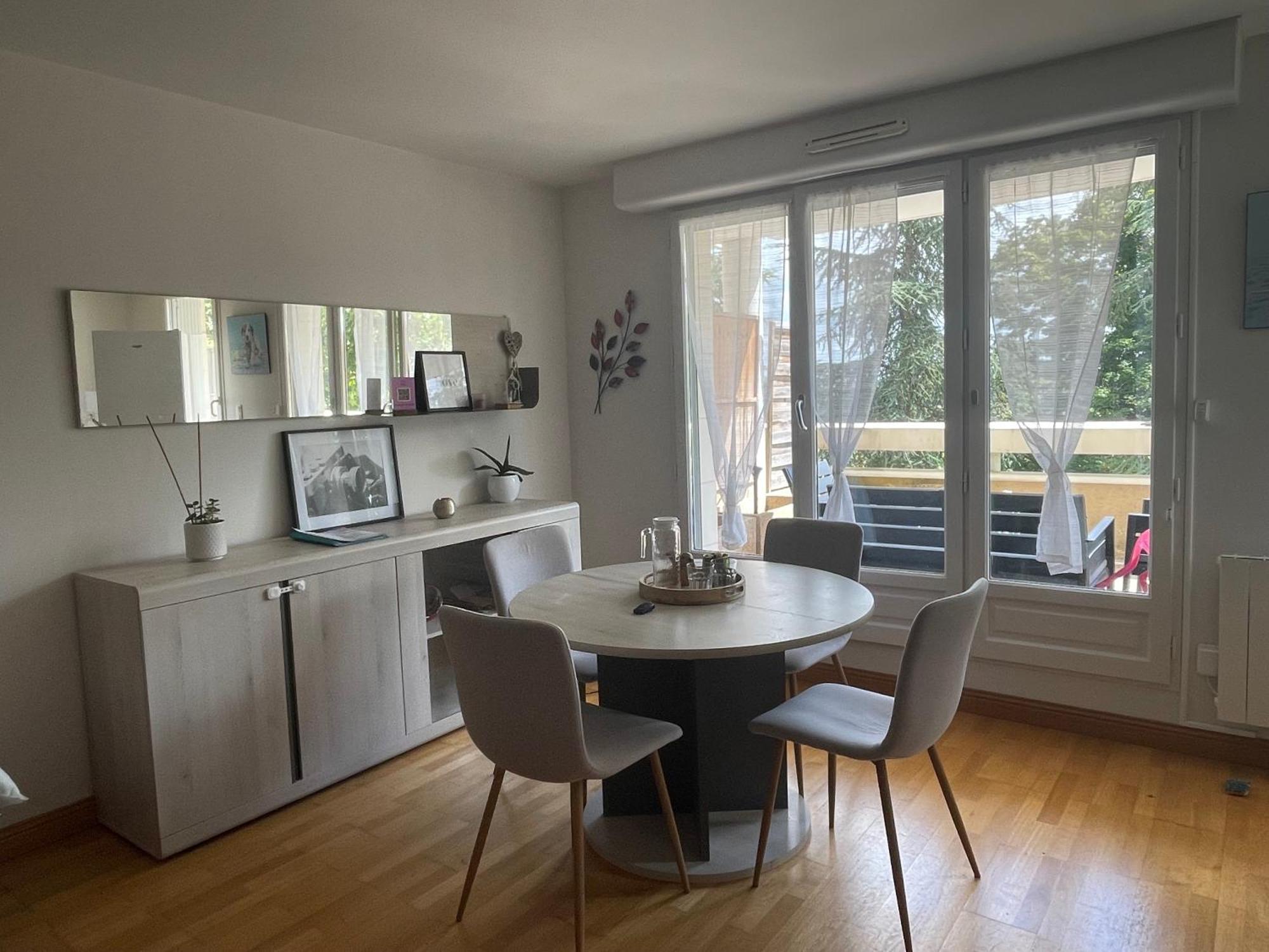 Appartement Avec Parking & Linge Inclus & Local Velos Blois Dış mekan fotoğraf
