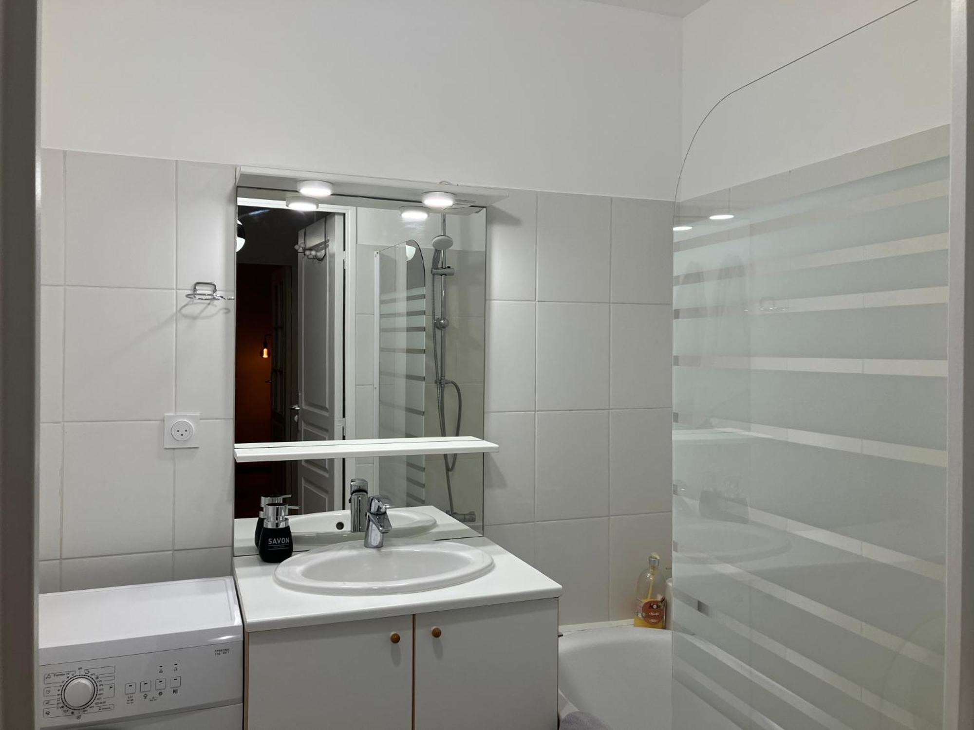 Appartement Avec Parking & Linge Inclus & Local Velos Blois Dış mekan fotoğraf